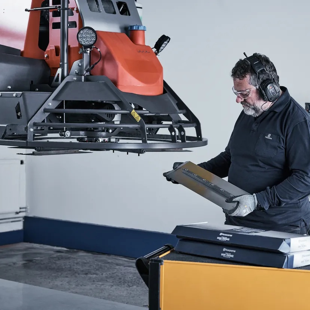 Zacieraczka samojezdna Husqvarna CRT 48 | NORWIT.PL