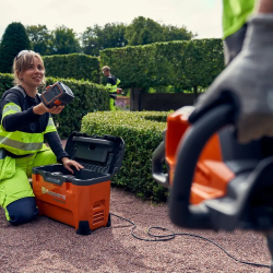 Ładowarka Husqvarna 40-C1000X4 | NORWIT.PL