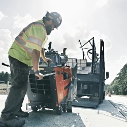 Przecinarka jezdna Husqvarna FS 5000 D | NORWIT.PL