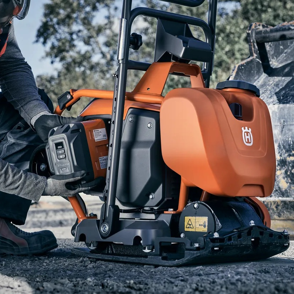 Zagęszczarka akumulatorowa Husqvarna LF 75 PACE | NORWIT.PL