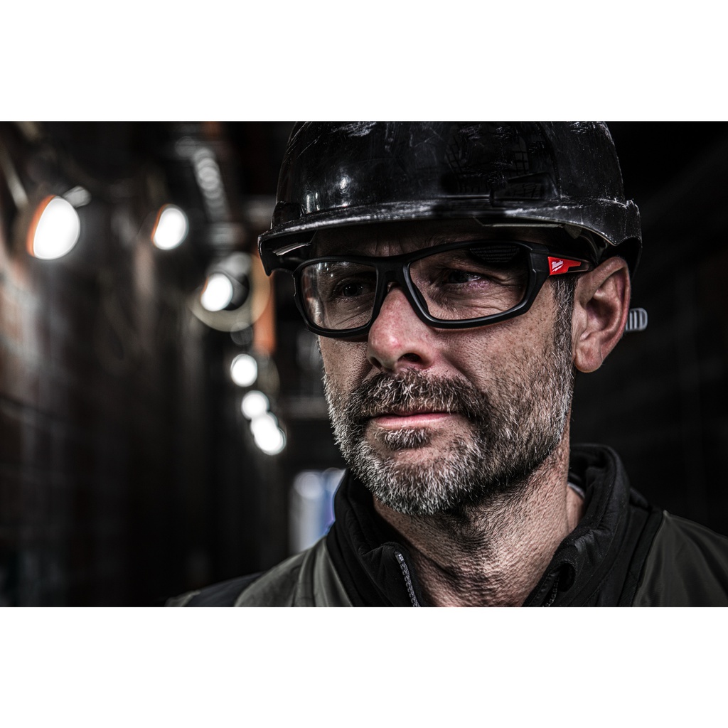 Okulary_ochronne_premium_Milwaukee_Performance_Clear_Safety_Glasses_1